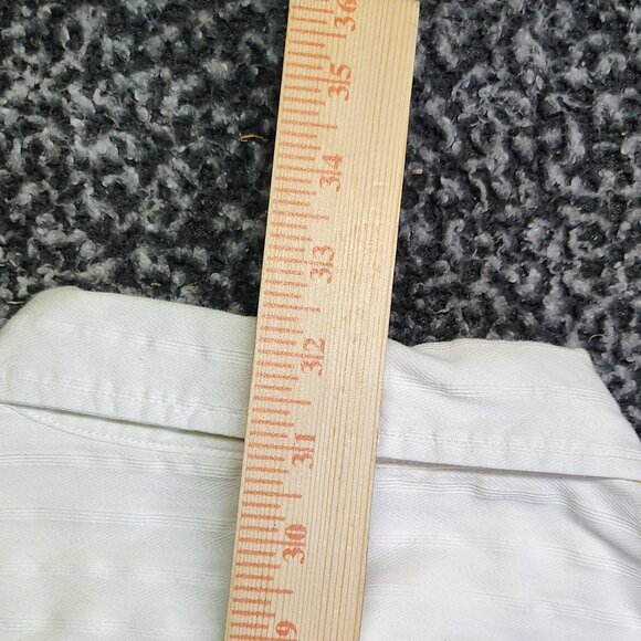 GAP Classic White Button-Up Textured Polo  - XL - Picture 9 of 11